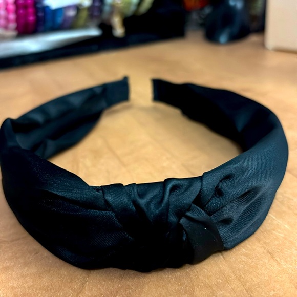Accessories - #17 Headband